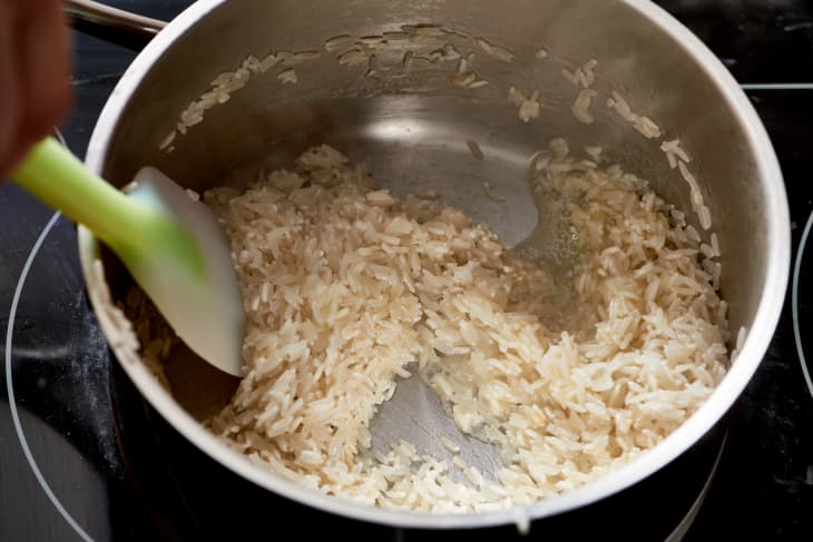 Depiction of the instructions in Method 3: Use pilaf technique for aromatic rice, such as basmati or jasmine. step 3