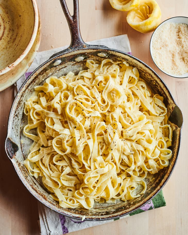 Pasta al limone in skillet